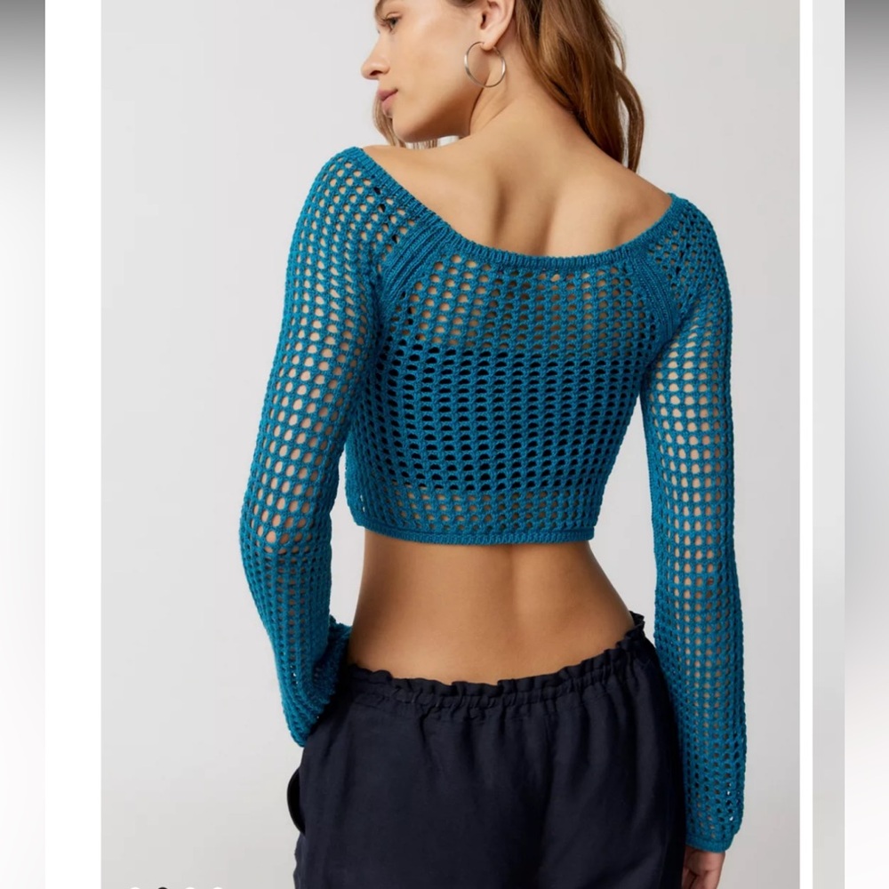 UO Chloe Cropped Open-Knit Sweater